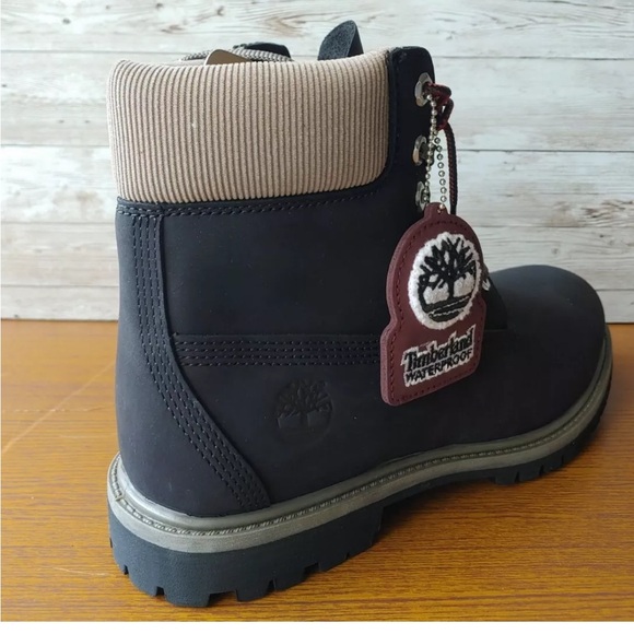 TIMBERLAND WOMEN'S PREMIUM 6-INCH WP BOOTS. BLACK NUBUCK - Picture 4 of 6